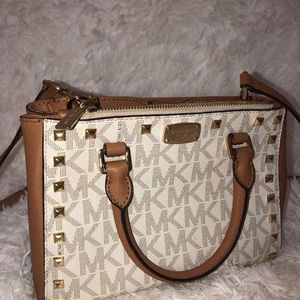 MK PURSE